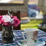 Alojamento de Acomodação e Pequeno-almoço Tuana Butik 2*